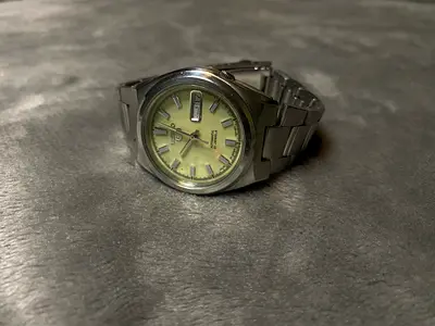 Vintage Seiko 5 Luminous Dial
