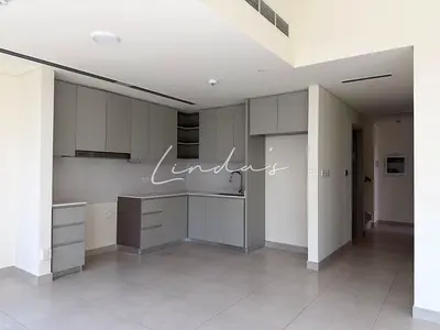 Biggest plot size | Corner | Best location