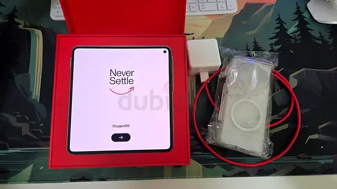 OnePlus Open with original box, charger, cable and case - good condition