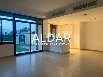 Maid + Study Room |Facing Amenities |Single Row