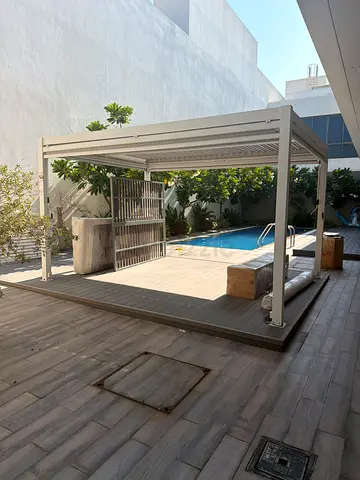 Retractable Pergola / Patio Canopy -perfect  Condition, White Frame