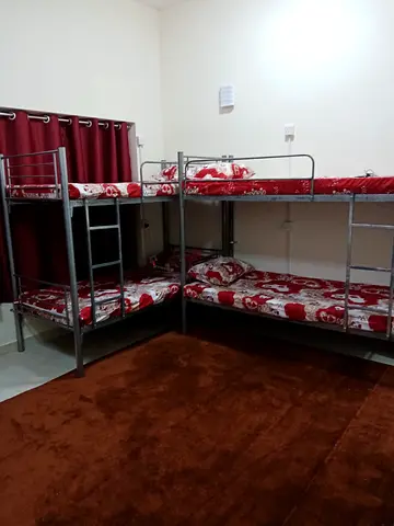 Ladies Bed Space Available in Al Muteena Deira Dubai.