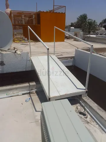 Roof bridge