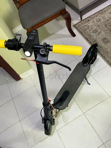 MyToys Electric Scooter (Fully Refurbished)