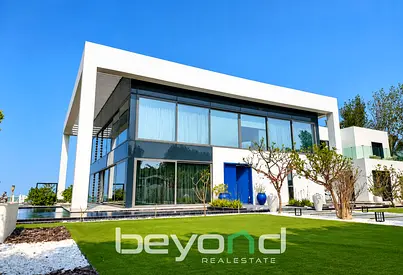 1 of 1- Bespoke Ultra luxury | Upgraded 7 bedrooms