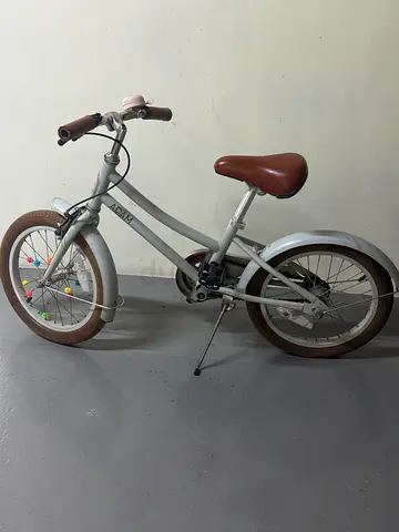 Small vintage-style folding city bike — good condition