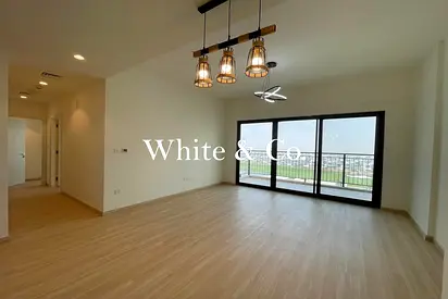 Golf Views | Partly Upgraded | Mid Floor