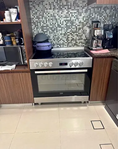 Beko electric cooker 90 cm good condition for sale