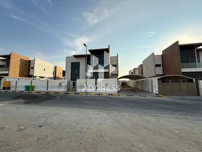 فيلا فاخرة للبيع في الرقيبة – الشارقة | تملك حر لجميع الجنسيات العربية