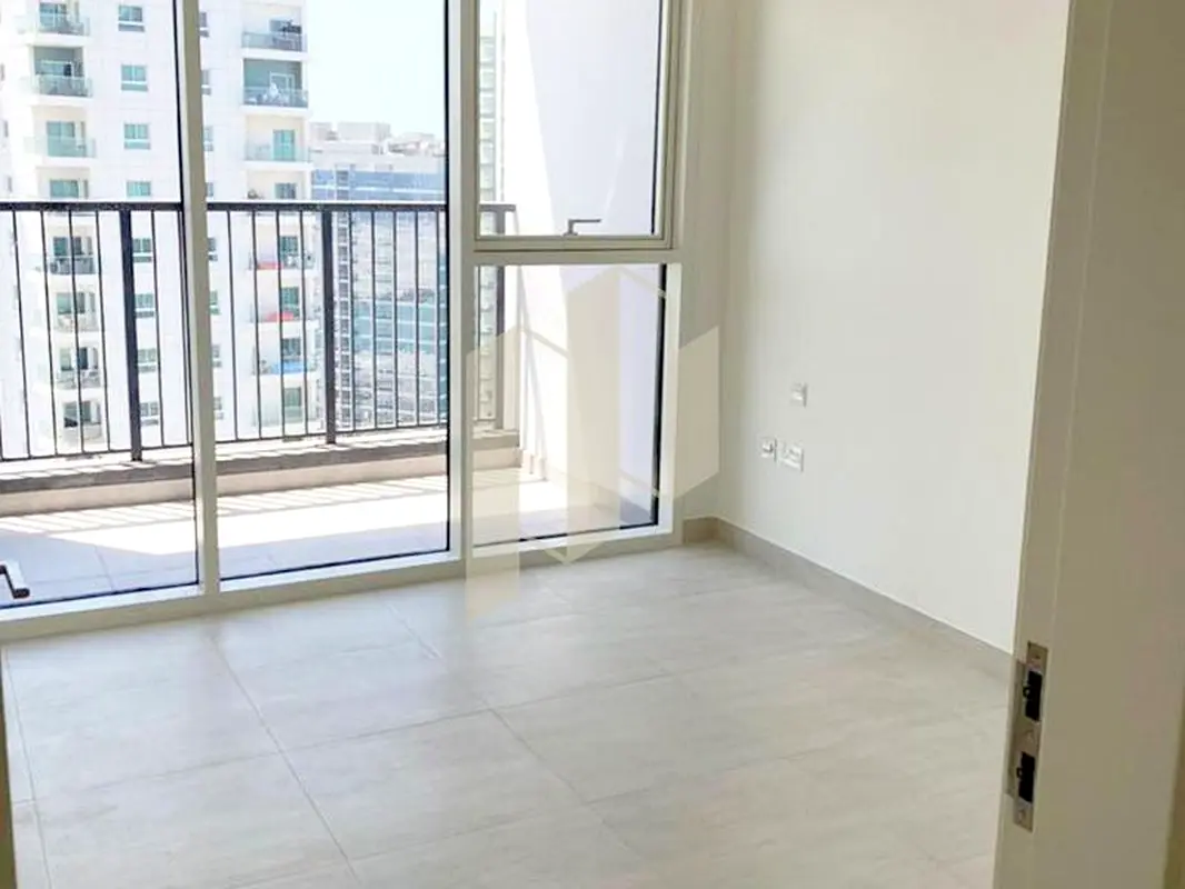 Well Maintained | Low Floor | Vibrant Living