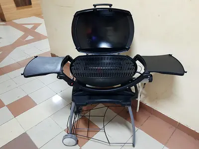 Weber Q200 Barbecue Gas Grill Latest Model Excellent Condition Working