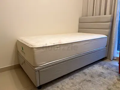 Single Bed with Hydraulic Storage + Englander Mattress, Like New