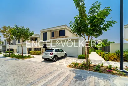 Vastu | Large Plot | Upgraded | Plus Maid