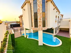 PRIVATE POOL SINGLE STORY BEDROOM WITH VILLA MIRDIF