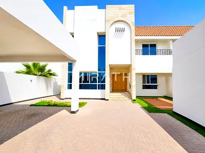 Spacious Villa | Private Garden | Prime Location