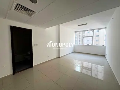Spacious Apartment with Glass Wall | One cheque 23,000 AED | 30 Days Free | Free Gym & Pool | Very Close to Dubai