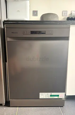 Hisense Freestanding Dishwasher- GREAT CONDITION