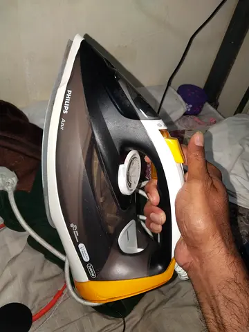 Philips Steam Iron - Good Working Condition