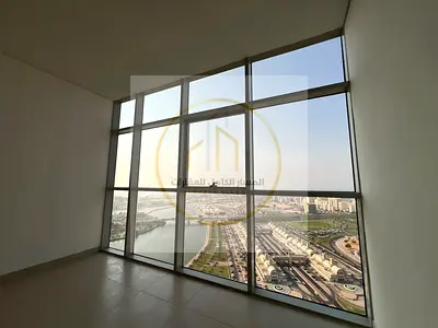 Panoramic Sea Views | Generous Living Space | FREE Parking & Landlord-Paid Attestation | Laundry Ro