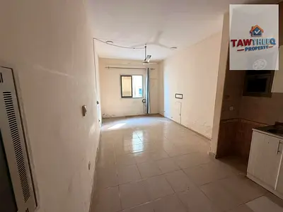 استوديو واسع للإيجار السنوي بسعر مميز