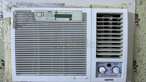Geepas Window Air Conditioner 1.5 Ton - Used, Working Condition