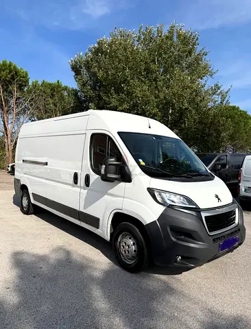 2023 Peugeot Boxer – GCC Specs – Only 16,079 KM