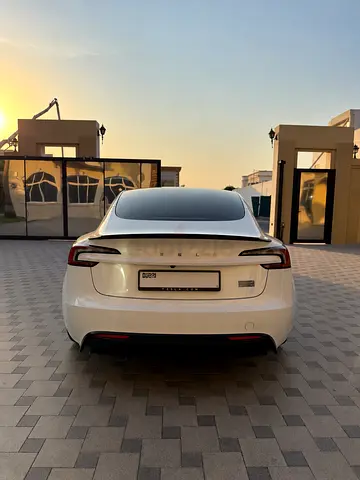 2024 Tesla Model 3 Performance GCC Specs