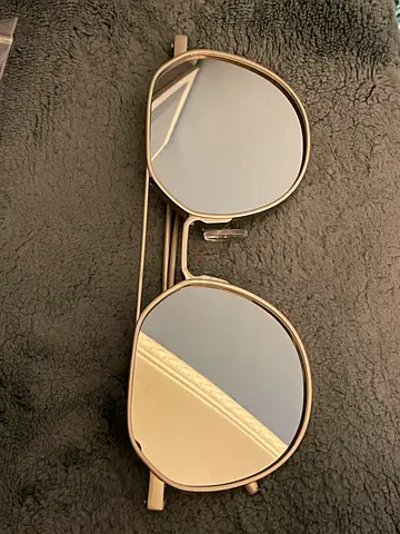 Sunglass