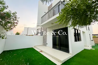 Available End Nov | 3BR | L-Shaped Garden