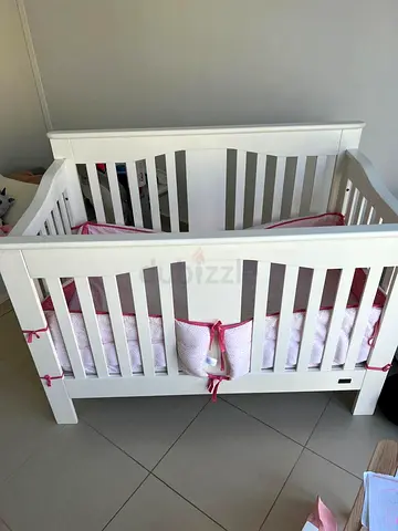 White Wooden Baby Crib - Good Condition