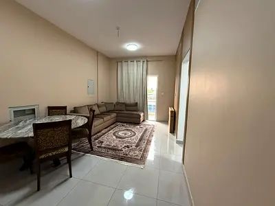 بيئة معيشية مريحة بالقرب من الكورنيش
