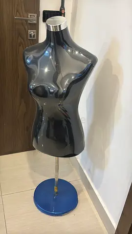 Mannequins and tag gun
