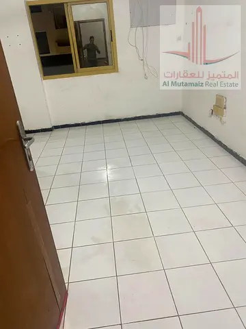 استوديو/ابوشغارة/غاز مركزى/موقع مميز/سعر مناسب جدا