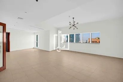 Dubai Internet City | Huge 3BR | Premium Amenities