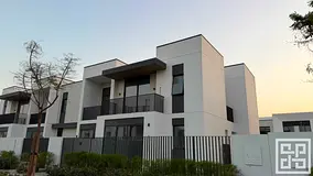 Find Best Prices | 4 Bed TH | Corner Unit