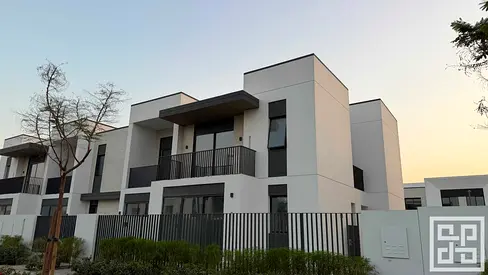 Find Best Prices | 4 Bed TH | Corner Unit