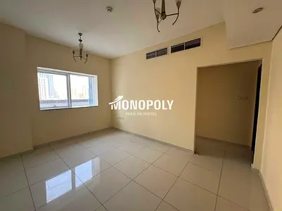 شقة واسعة بإطلالة مفتوحة ومطبخ مميز | 30 يوماً مجاناً | قريبة جداً من دبي
