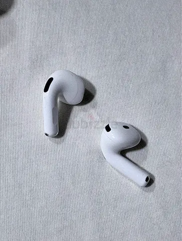 AirPods 4