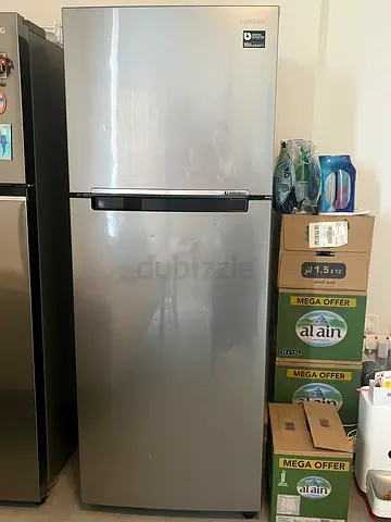 SAMSUNG Single door stainless steel refrigerator - good condition