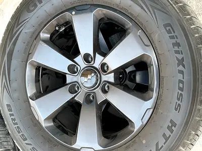 Leopard 5 stock wheels and tires - 5
