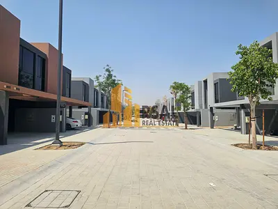 Brand New●4BR Townhouse at Saro