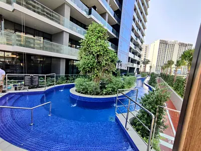 POOL VIEW | HIGH FLOOR | PANORAMIC VIEW