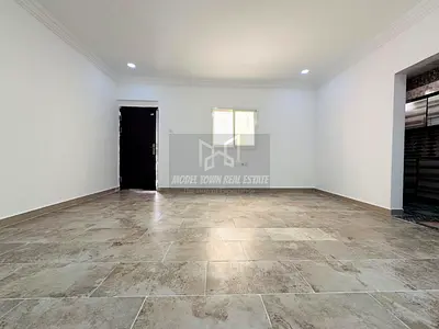 European Society !! Studio Apartment / Private Entrance / Separate Kitchen / Huge Room / Nice Layout