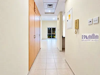Near Metro First Class Studio Apt 12CHQ Chiller Free