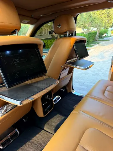 2019 ROLLS-ROYCE CULLINAN — миниатюра 14