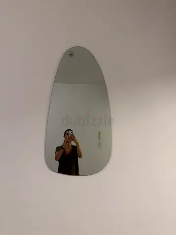 Minimal teardrop wall mirror - good condition