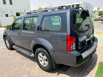 2010 Nissan Pathfinder SE American Specs