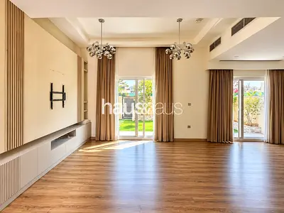 Upgraded | Vacant | Close to Pool | Prime Location