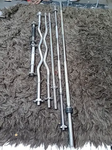 Set of 5 Workout Bars (Straight & EZ Curl) — Good Condition