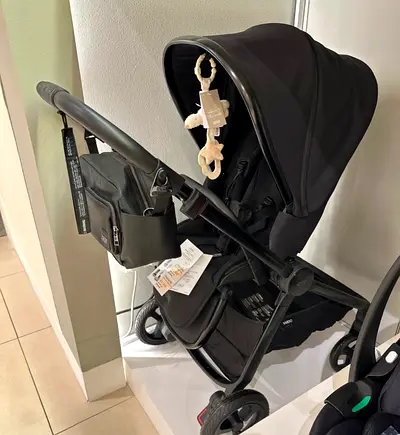 Mamas and papas strada compact travel stroller